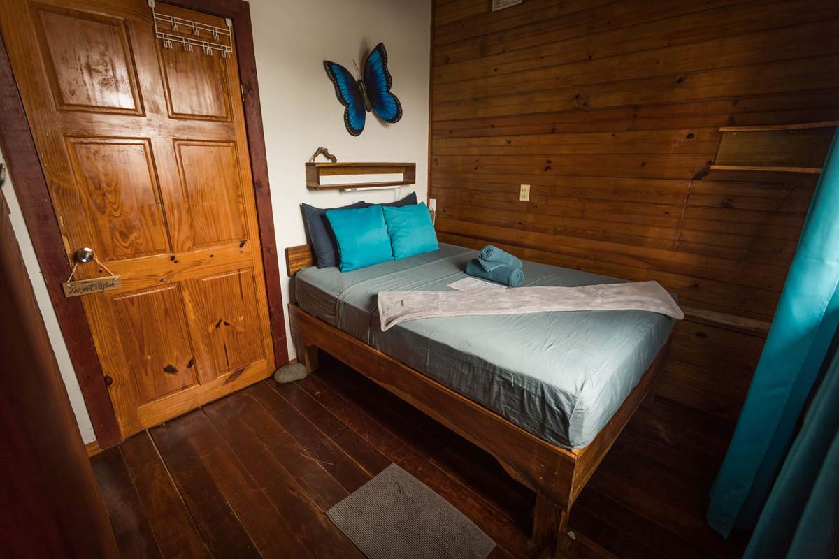 Double room private bathroom