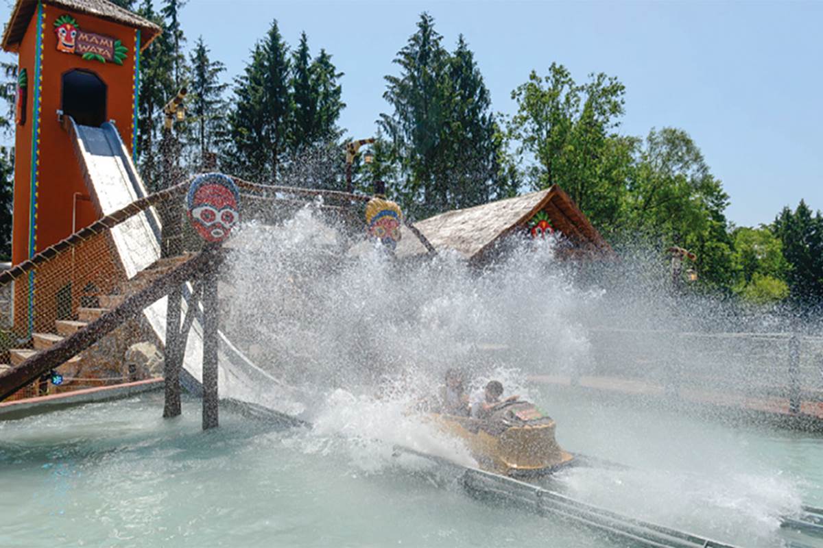 attraction_flume