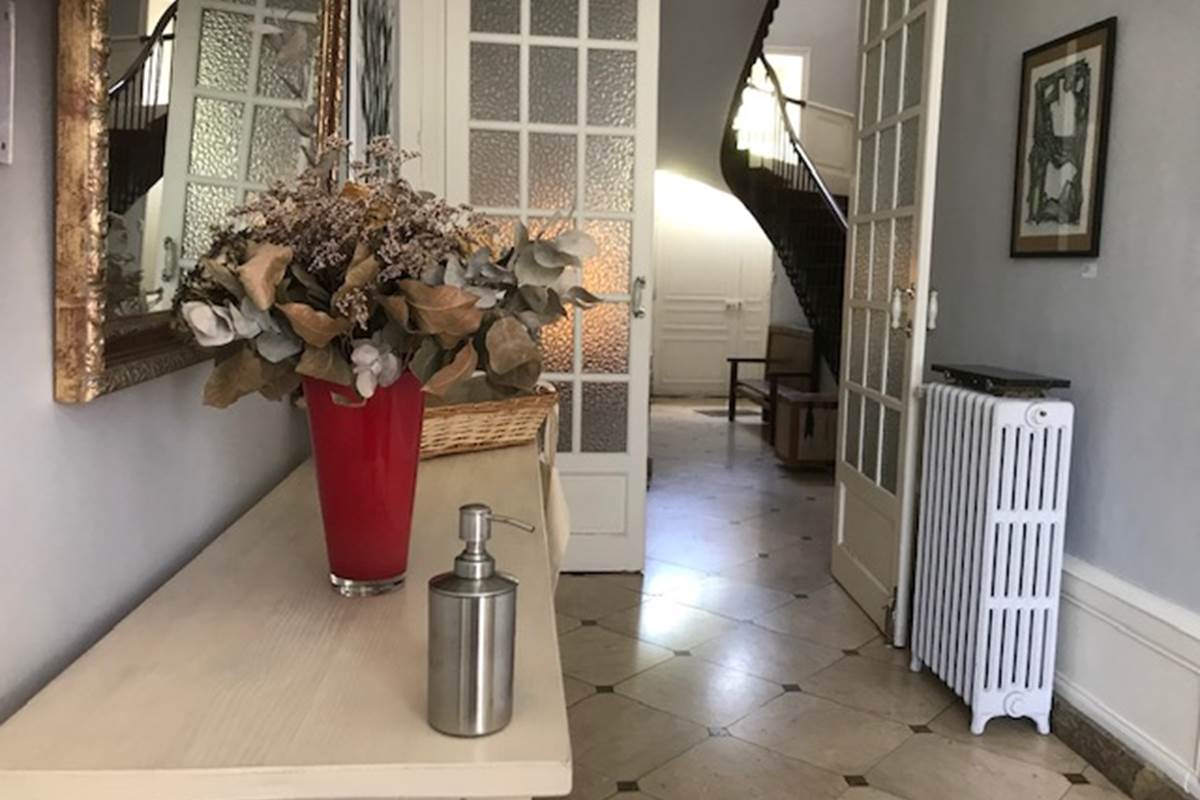 chambre d'hôtes, vacances d'été, covid19, hydroalcoolique, annulation gratuite, vacances en famille, tribu, endroit de rêve