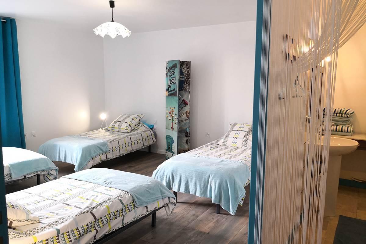 CH. jeun's et sa salle de bain privatve