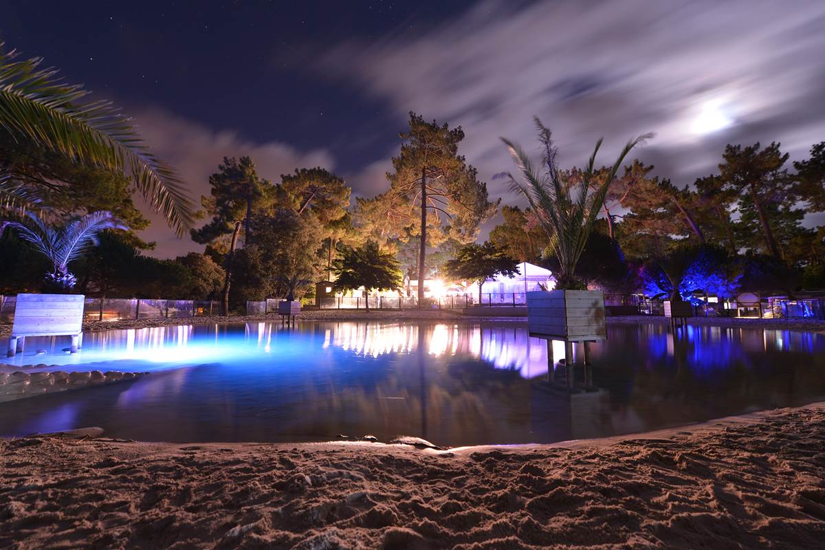 Le Lagon naturel la nuit - Camping Les Pins - Ile d'Oléron