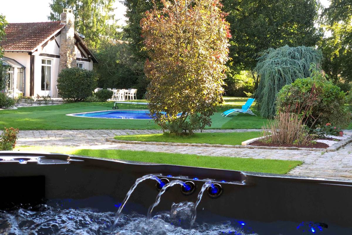 Le Clos Saint Lubin - Le SPA Jacuzzi