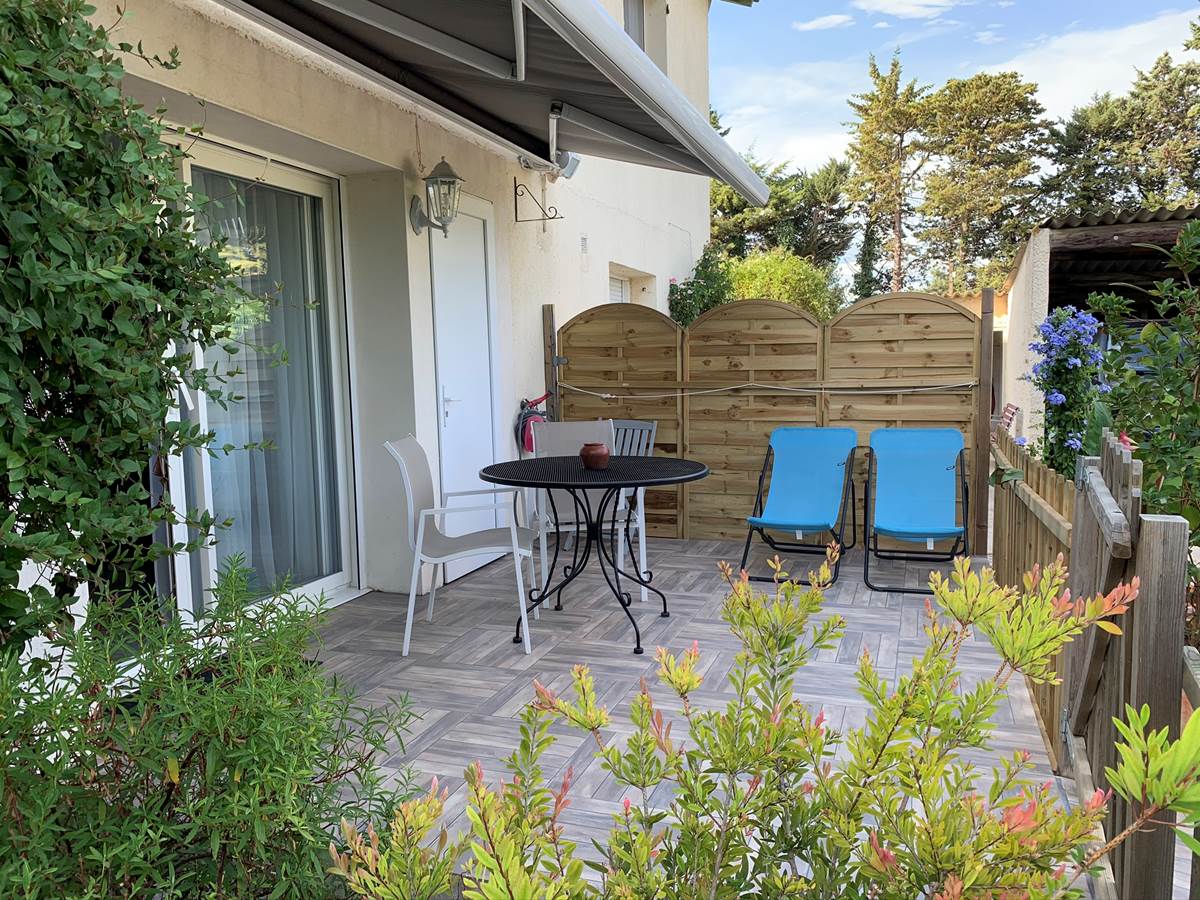 terrasse gite coté vigne