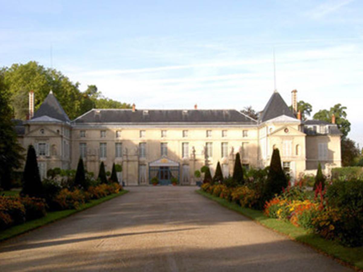 chateau-de-malmaison-facade-630x405-c-otcp-dr_block_media_big