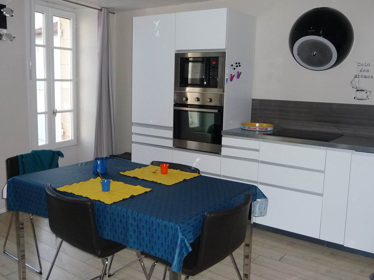 La cantine, le 4