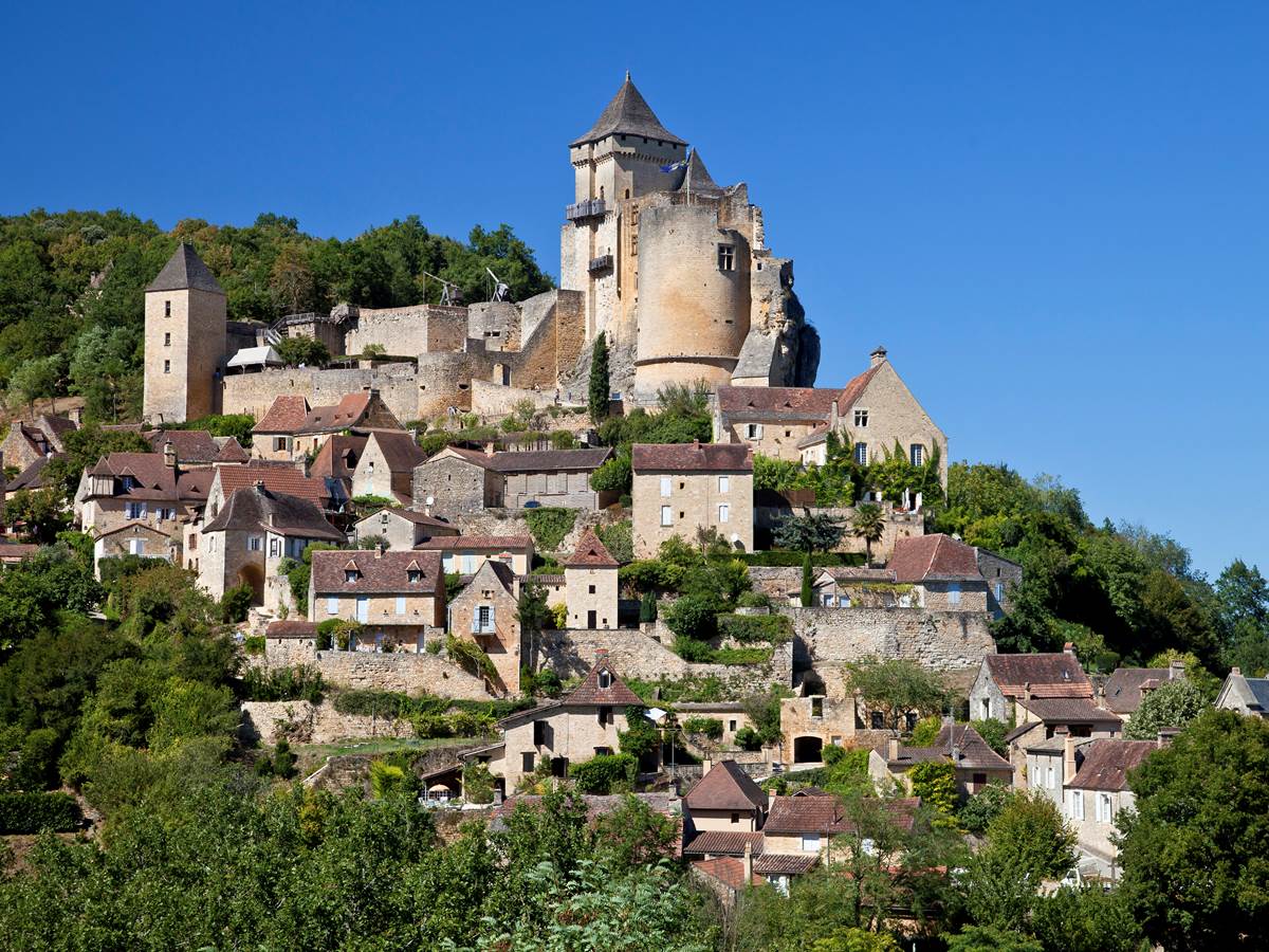 Castelnaud-la-Chapelle offre un panorama splendide sur la vallée de la Dordogne.