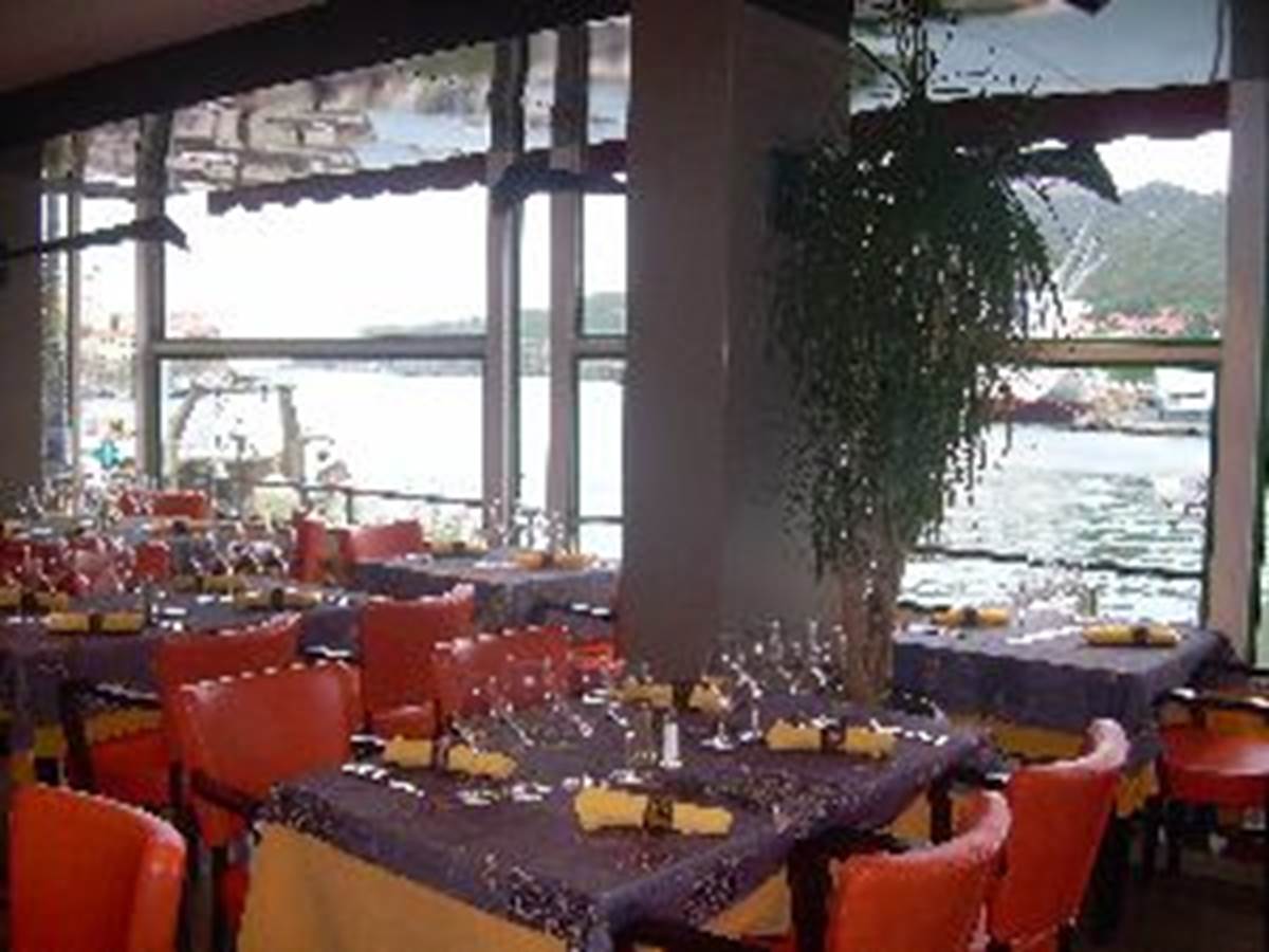 CAFE RESTAURANT DES SPORTS 'CHEZ PUJOL'