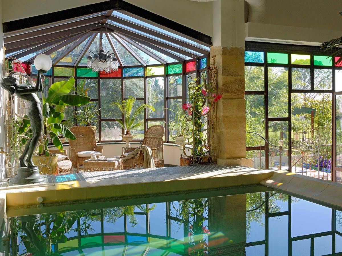 Piscine intérieure