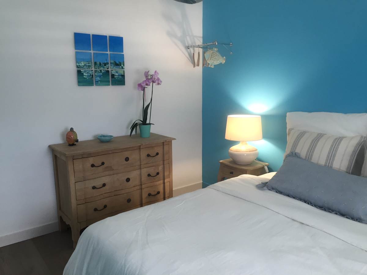 Chambre Bleu Cyan 2