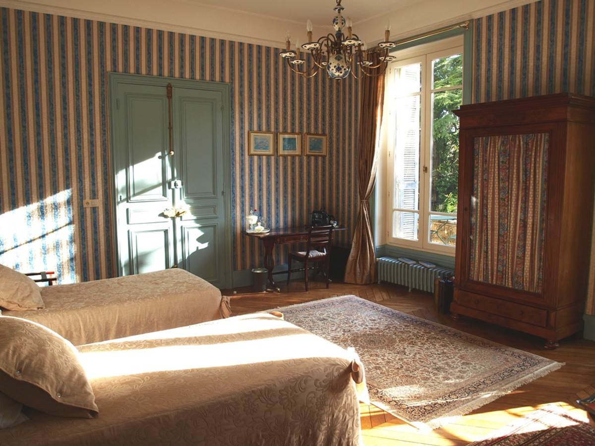 Platane, lits et bureau