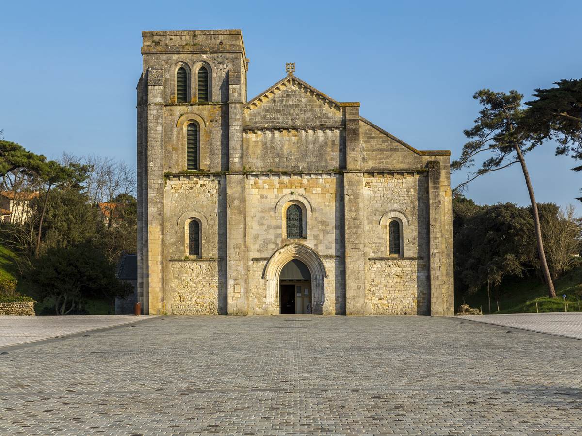 Basilique Notre Dame de la Fin des Terres à Soulac