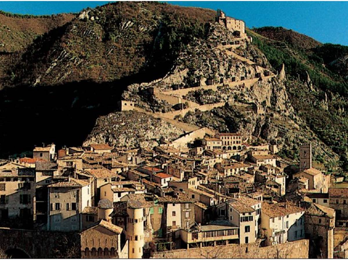 Entrevaux