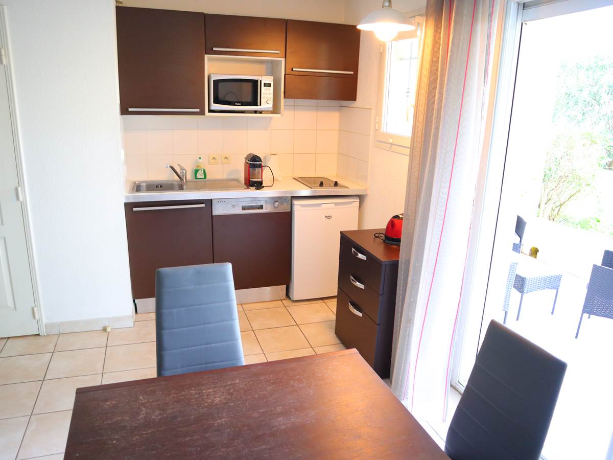 Salle à manger et cuisine