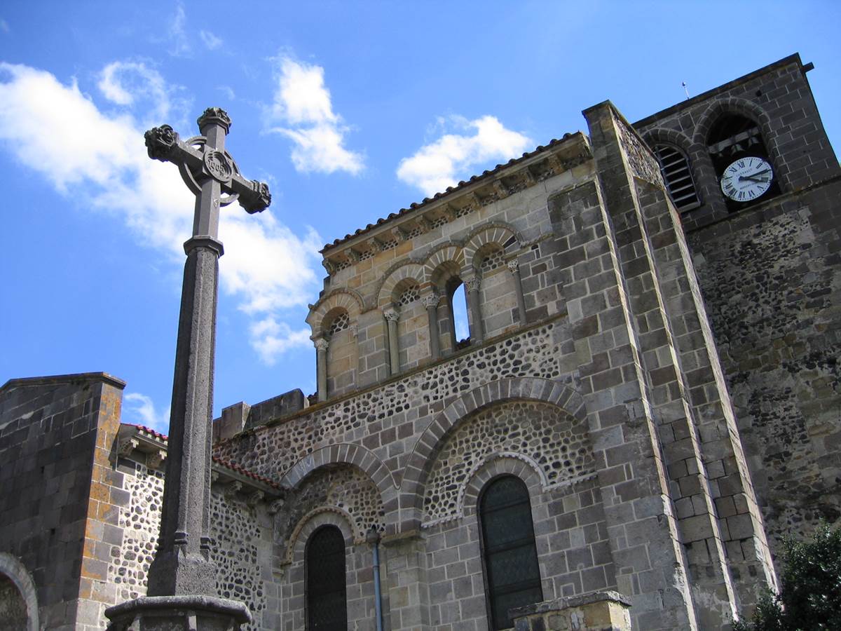 Abbaye de Mozac