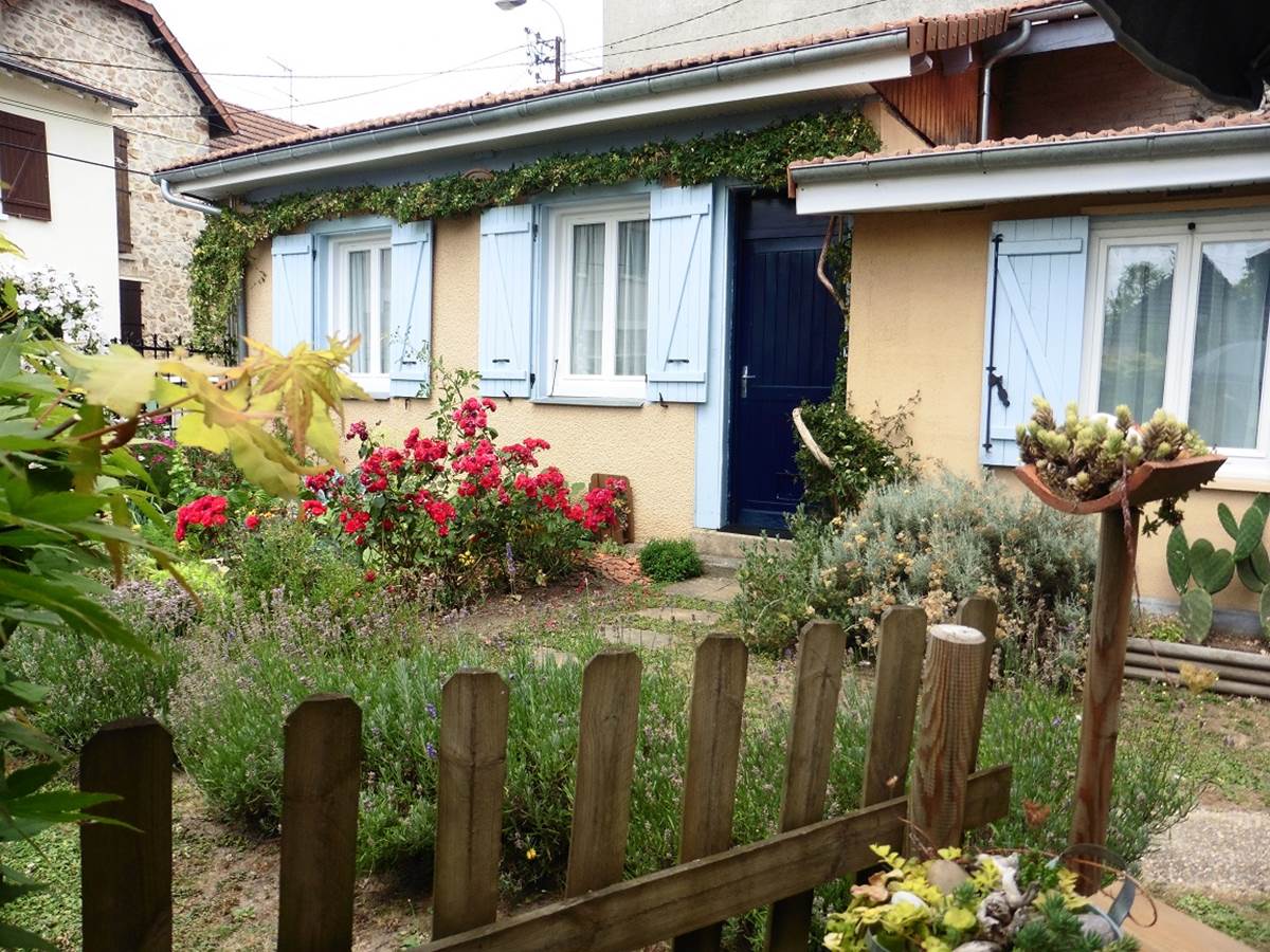 Un gîte donnant sur le jardin - Maison d'Hôtes l'Ephémère