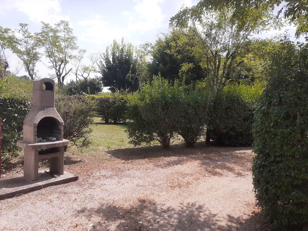 l'un des deux petit coin barbeuc
