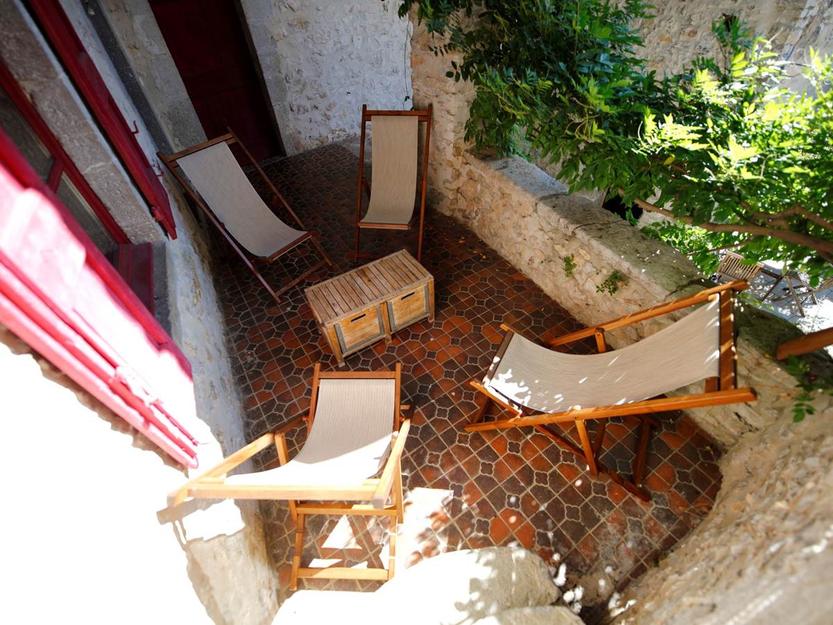 L'Hortus, terrasse sur patio
