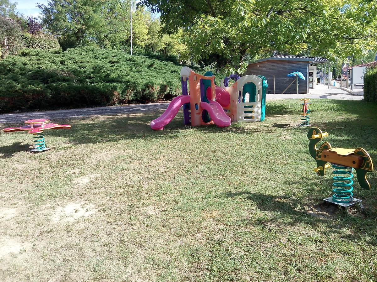 aire de jeux pour les enfants