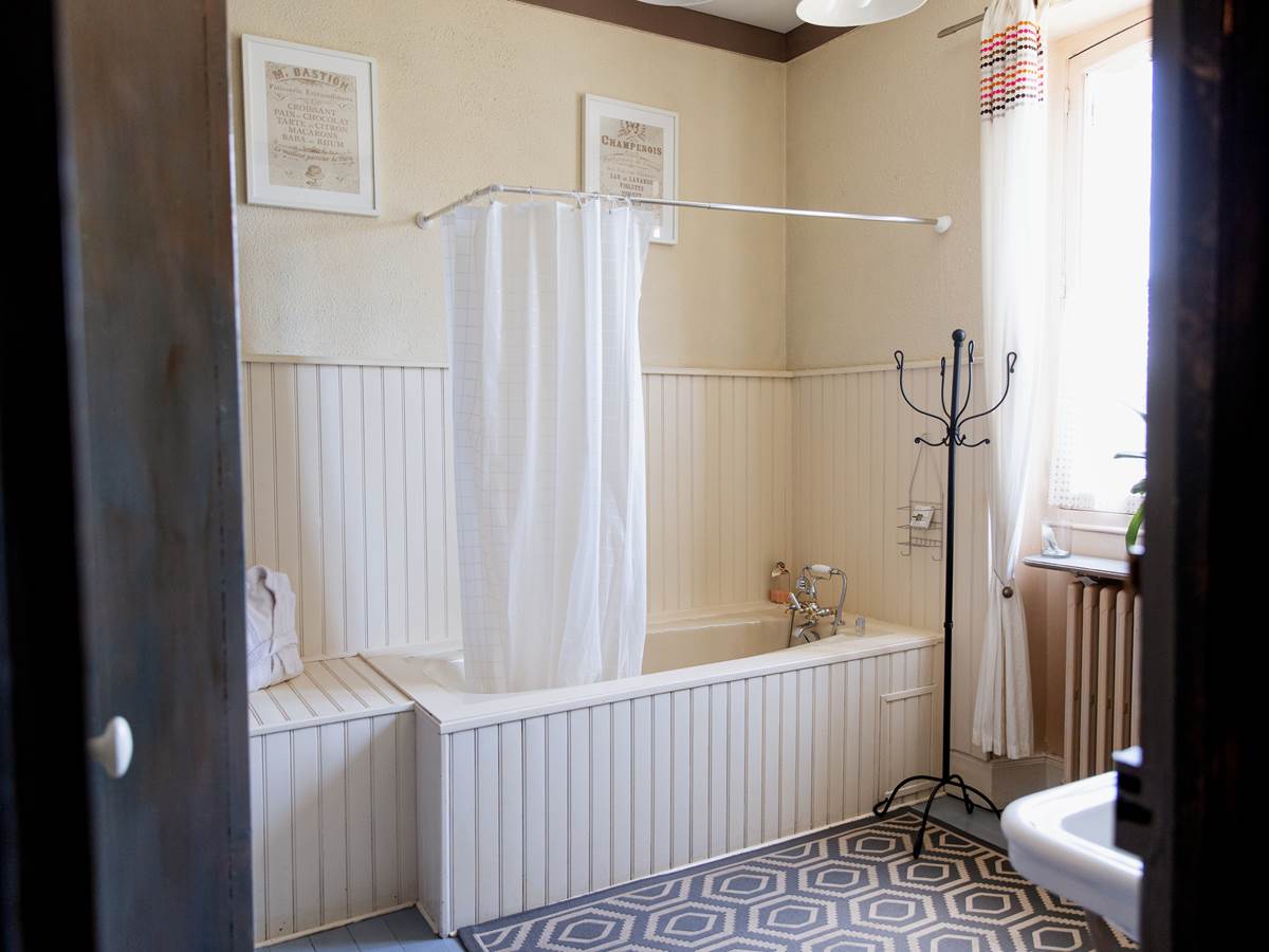 B&B La Poterne - Chambre d'hôtes Fruitée à Epernay