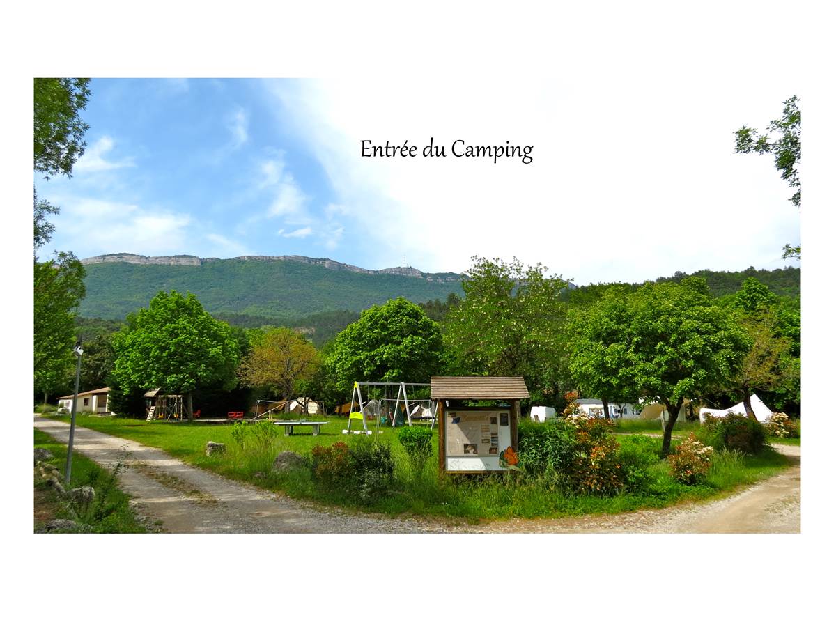 Entrée du camping les ecureuils Recoubeau Jansac