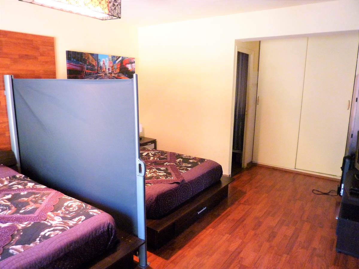 CHAMBRE 8