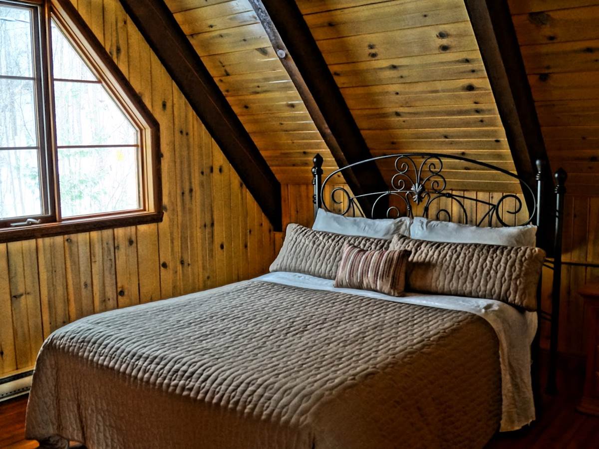 chambre du chalet de l'auberge du Lac Thomas