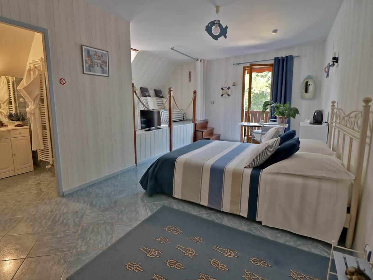 Chambre double de Luxe Le Pas de l' Âne Saint Ondras