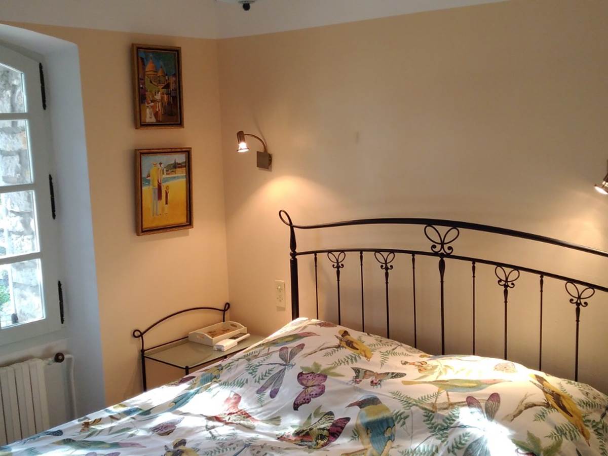 Chambre JAUNE 1 lit double