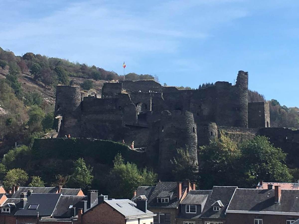 chateau 3