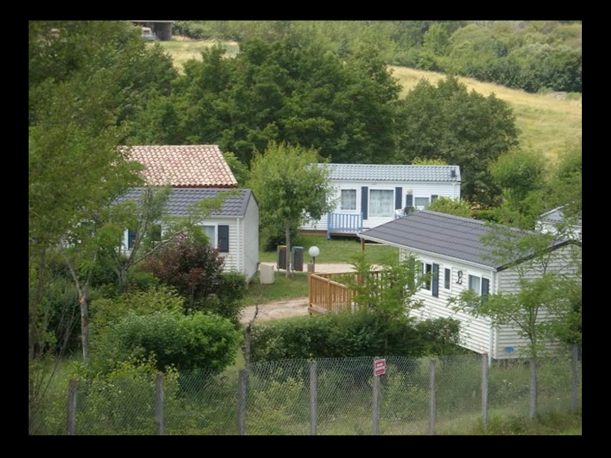 vue sur arrière du camping