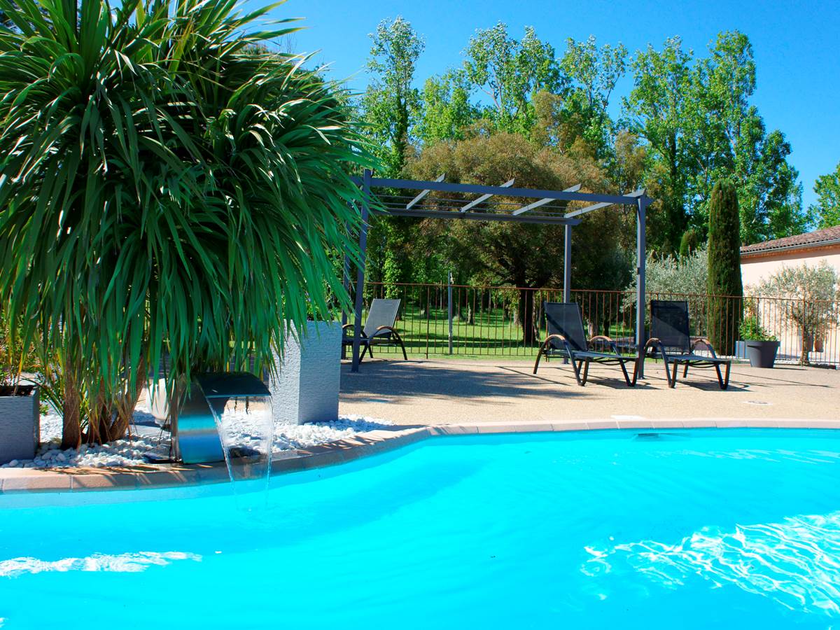 Piscine hôtel résidence les peupliers