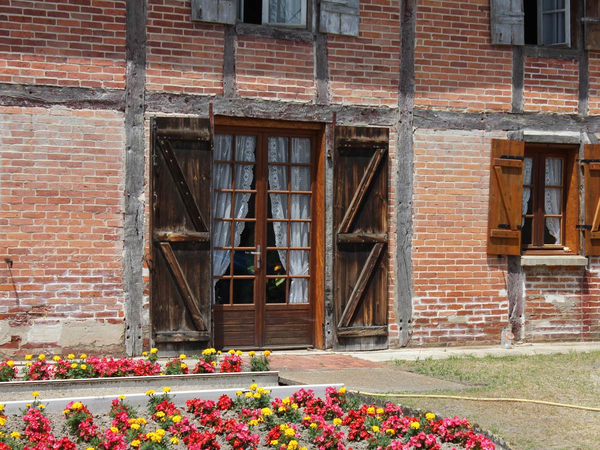 Maison typique landaise à Saint-Julien-en-Born