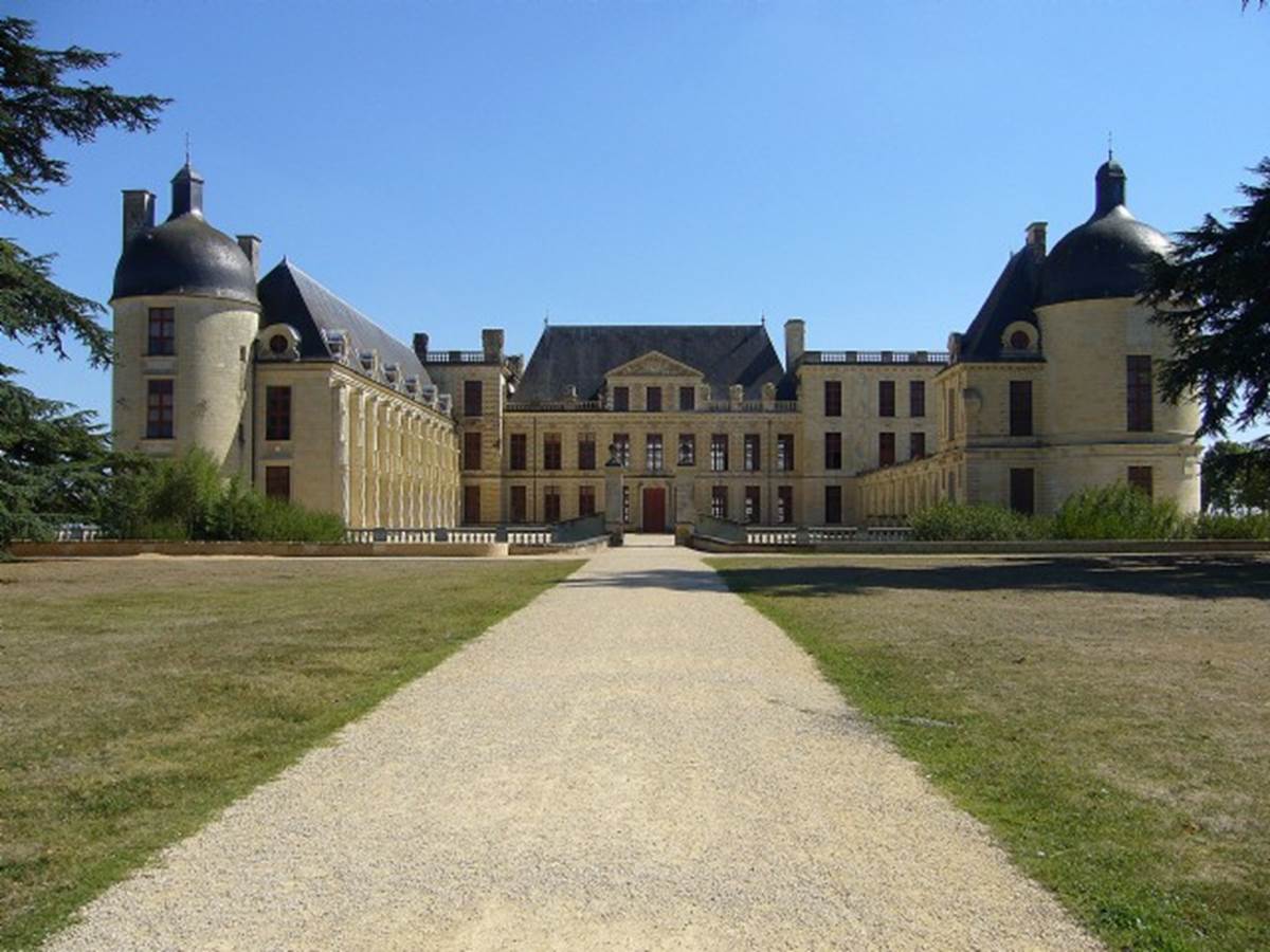 Château d'Oiron, centre des monuments nationaux - Art contemporain