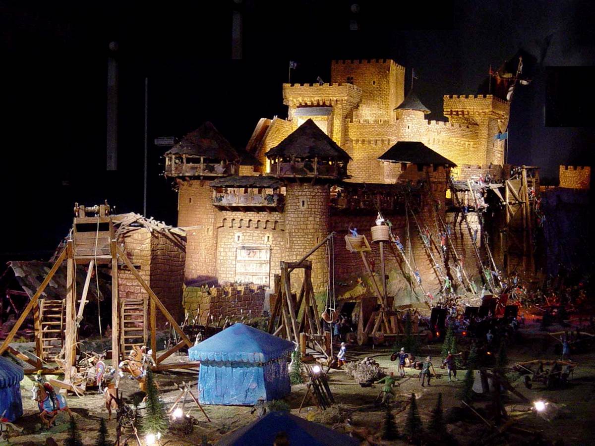 Feeriland à Veyrac, maquette de château féodal ©hauteviennetourisme