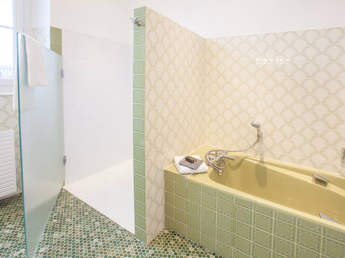 Suite ST Taurin SDB Douche italienne