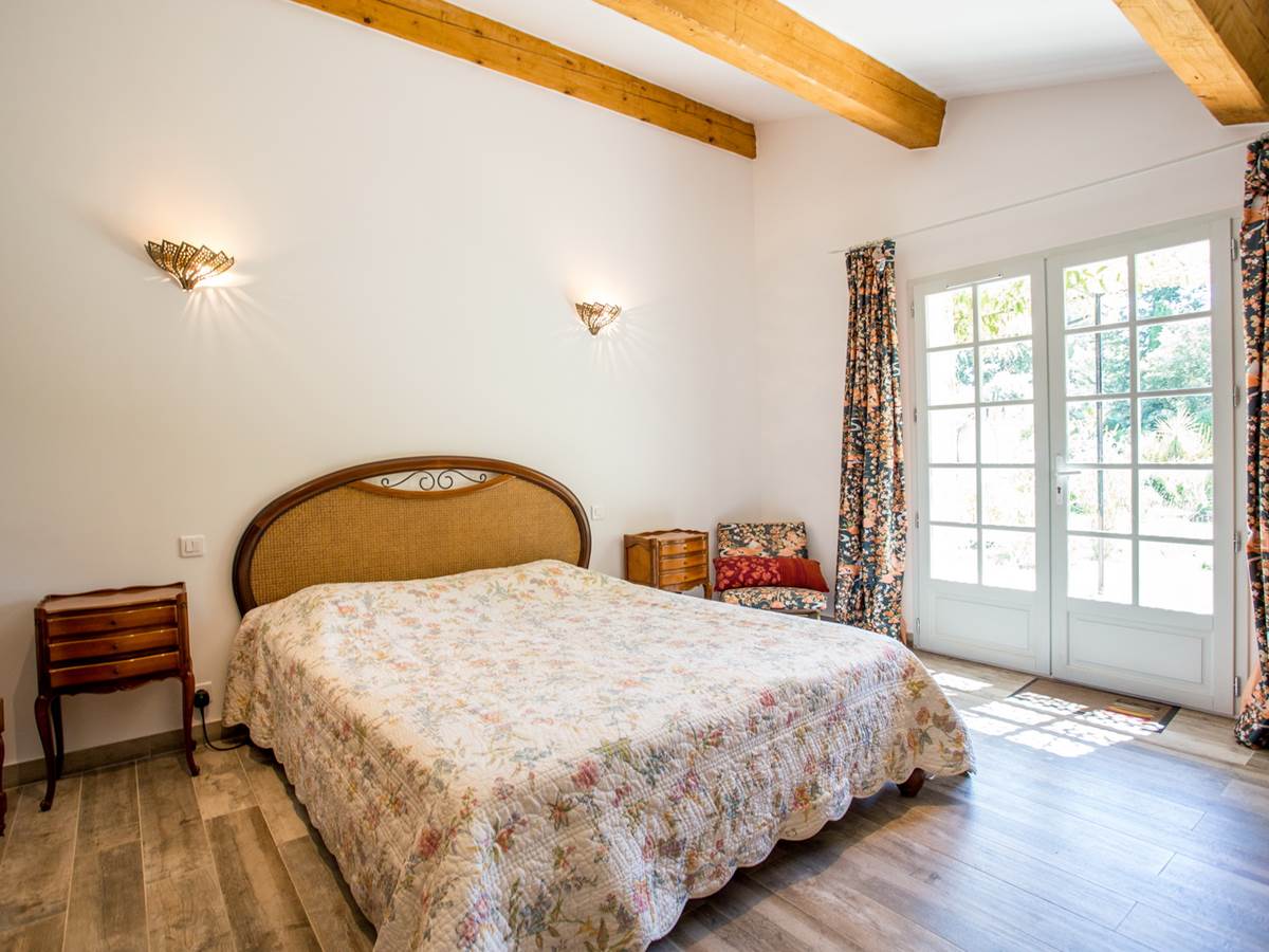 ANNEXE_1 lit double_pieds et têtes relevables