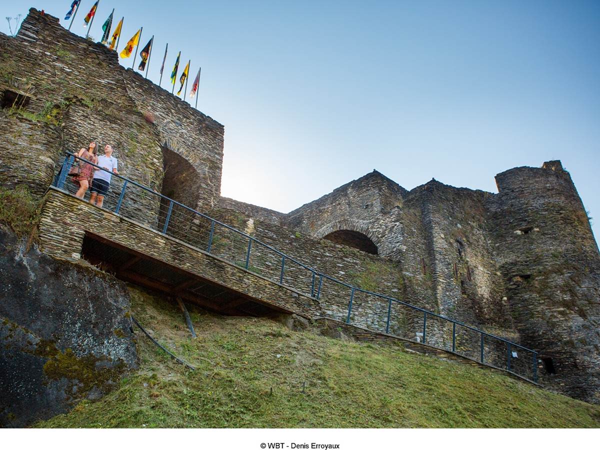 344465_LaRoche-en-ardenne-ChateauFeodal_(c)WBT-DenisErroyauxpetit