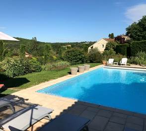 Piscine chauffée et sécurisée de Côté Granges