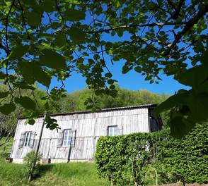 Façade de Casastelle face à la vallée de Turenne