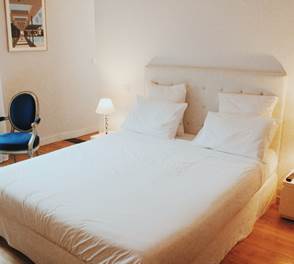 White Room La Maison de Marc Poitiers