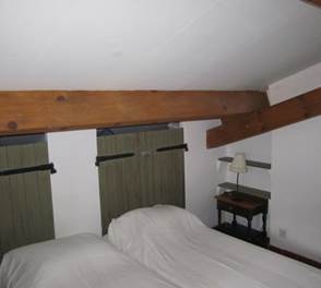 6_BASTIDE_CH_TRIPLE_2 lits+1lit_2 SdB PRIVEES_WC à partager_CLIMATISEE