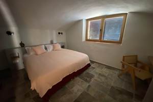 71 - Oliveres Citerne chambre 1 1600 x 1200