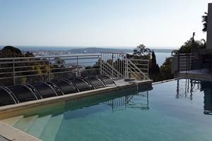 provence riviera location villa vue mer piscine à débordement