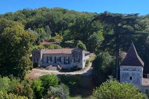 maison-de-caractère-et-pigeonnier