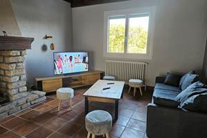 Le Quai d'Neuf — Gîte de groupe en Creuse (15 personnes) - 2ème salon - espace jeux