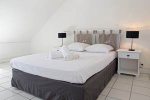 Chambre lit Queen size 160x200