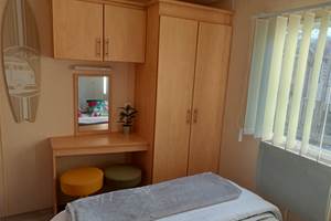 camping-la-perle-creuse-MH-6personnes-Californie-chambre lit double2
