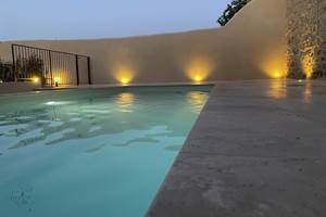 piscine-exterieur-detente-groupe