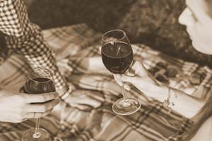 alcohol-1853380_1920_sepia
