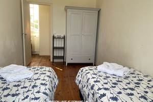 Maison Lavie chambre 3 lits jumeaux2